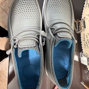 Reef Men's Light Gray and Blue Sneakers